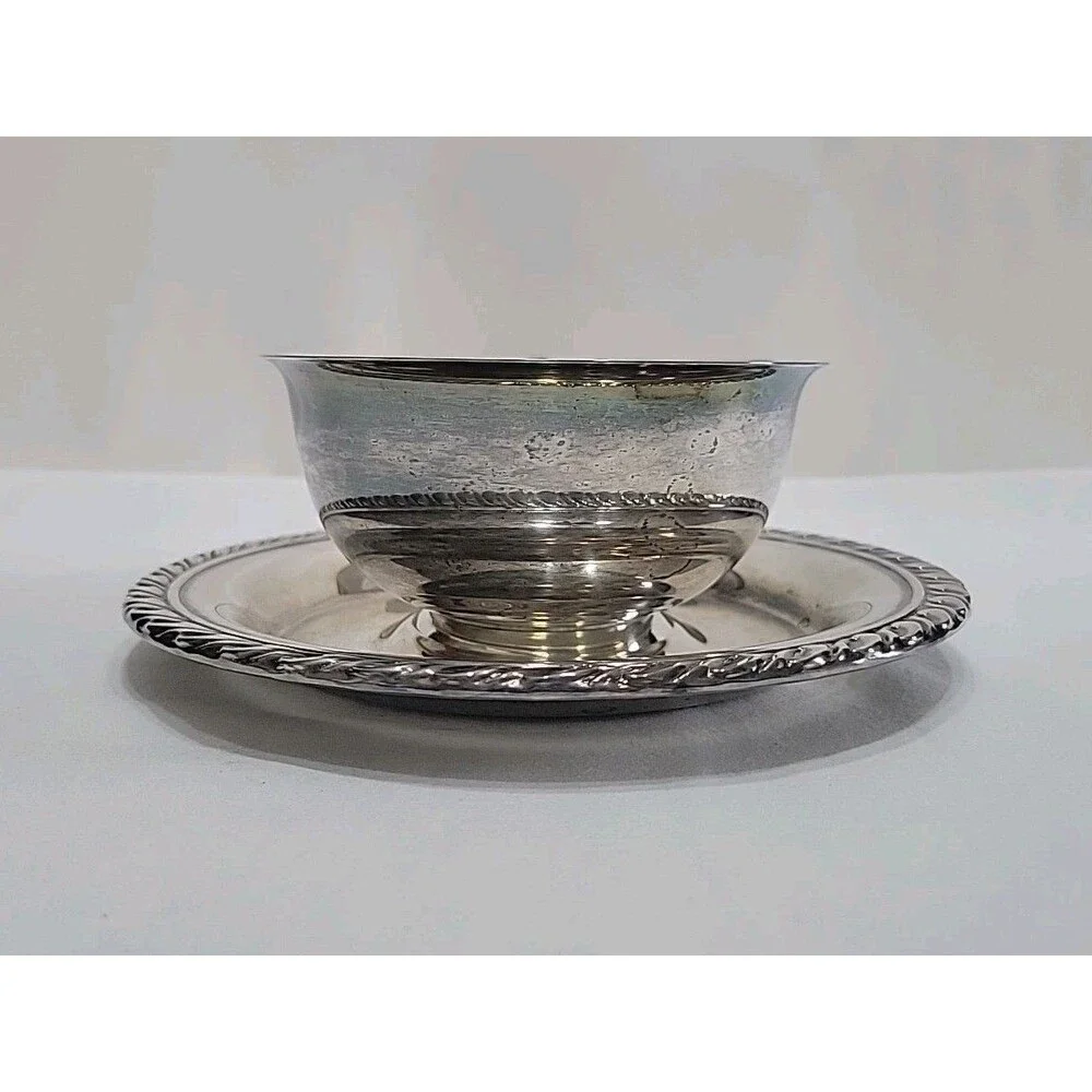 Vintage Silverplate Gravy Boat Attached Underplate Round Sauce Bowl Braided Rim